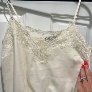Express CREAM Lace Trim Downtown Cami Thong Bodysuit XS LIKE NEW